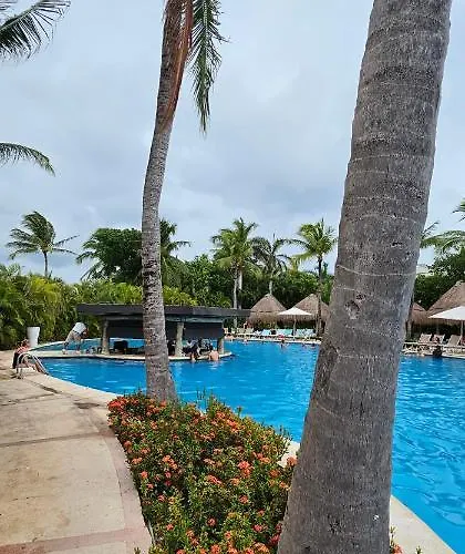Resort Mayan Palace *