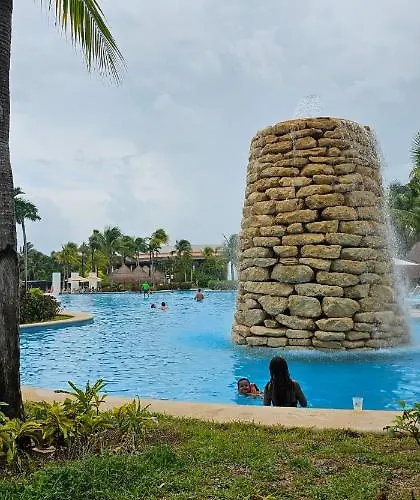 Mayan Palace Resort